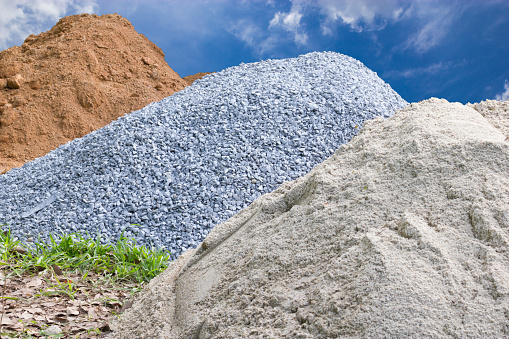 Stone, arena y mounds para construcción photo
