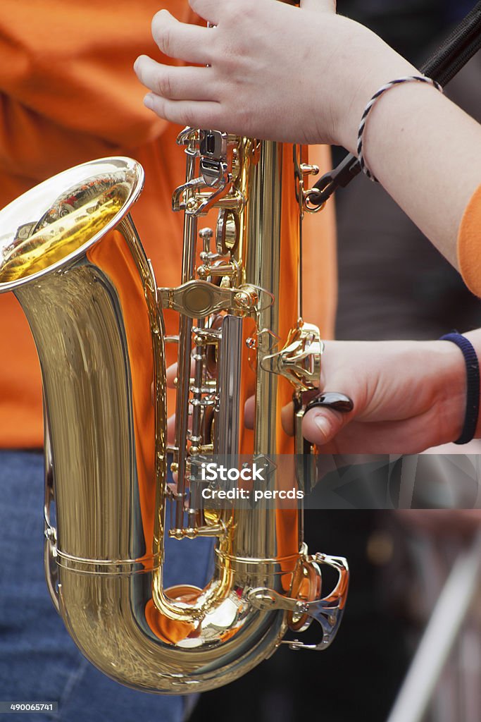Gra saxophon - Zbiór zdjęć royalty-free (Brass Band)