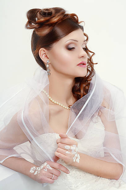 istock beautiful bride portraite 490099960