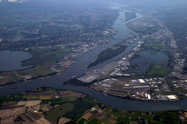 istock Above Portland, Oregon 490106216