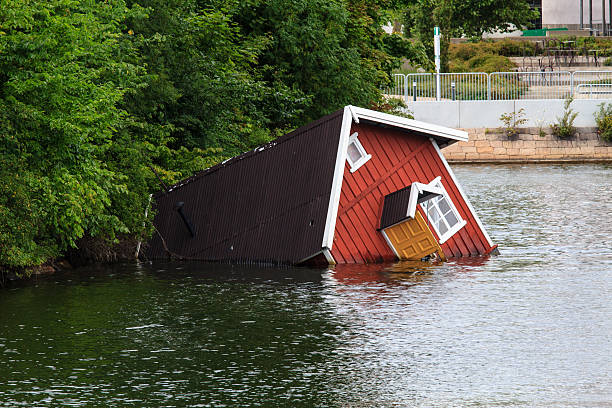 submerso house - natural disaster imagens e fotografias de stock