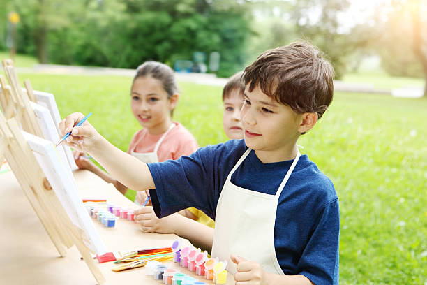 istock Painting kids 490132859