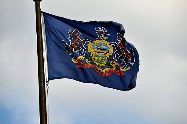 bandeira da pensilvânia - pennsylvania harrisburg government state - fotografias e filmes do acervo