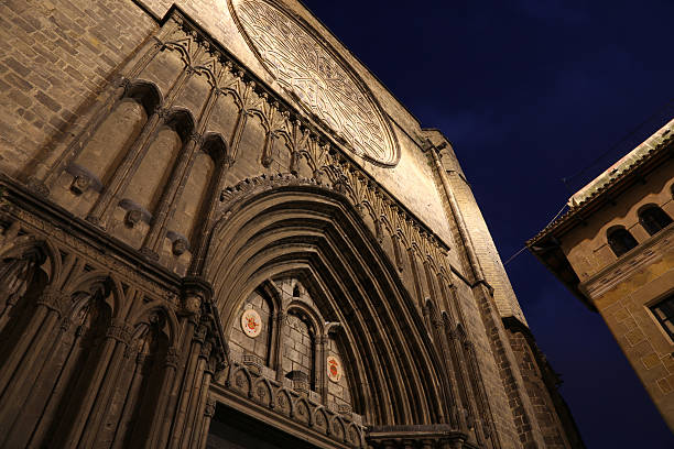 istock Medieval Church at Night in Barcelona 490175086