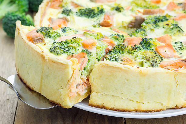 istock Quiche with salmon, cheese and broccoli 490176808