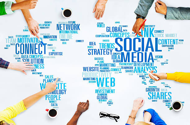 istock Social Media Internet Connection Global Communications Networkin 490178870
