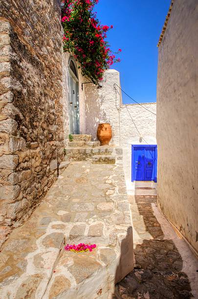 istock Greek island alley 490187698