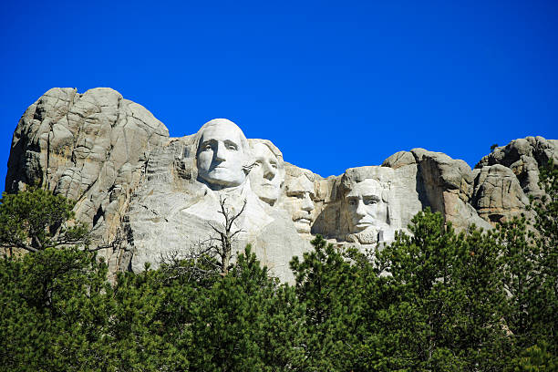 cztery prezesów na mount rushmore w stan dakota południowa - mt rushmore national monument south dakota president day zdjęcia i obrazy z banku zdjęć