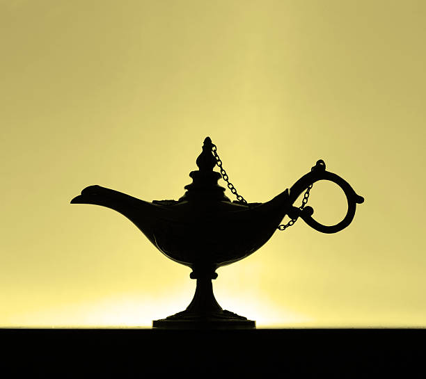 волшебная лампа genie - aladdin стоковые фото и изображения