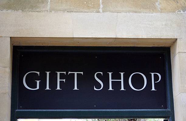 istock Gift Shop sign 490275898