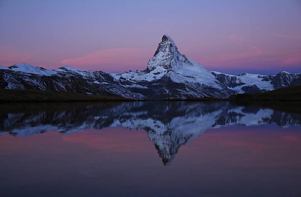 istock Pink morning sky over the Matterhorn 490306190