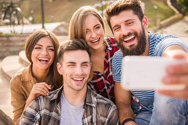 istock Friends outdoors 490336152