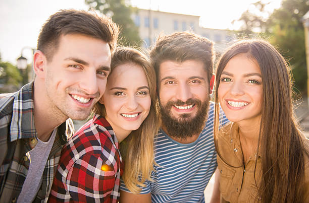 istock Friends outdoors 490338560