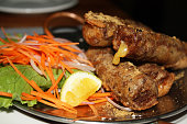 die-mahlzeiten-im-restaurant.jpg?b=1&s=170x170&k=20&c=MZKlbbSKqg7xfR6zDJkWKmrtMKrNvdPgFZhhd_Gp8SI=