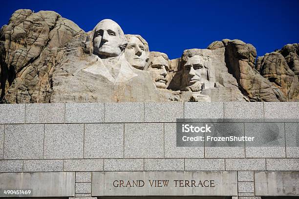 Cztery Prezesów Na Mount Rushmore W Stan Dakota Południowa - zdjęcia stockowe i więcej obrazów Cztery osoby