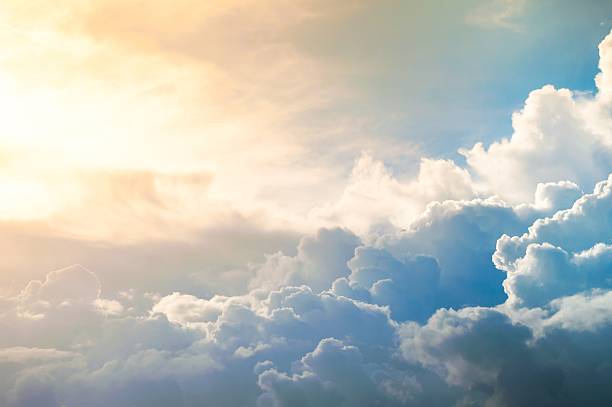 damatic закат небо - cumulus cloud cloud cloudscape sunlight стоковые фото и изображения