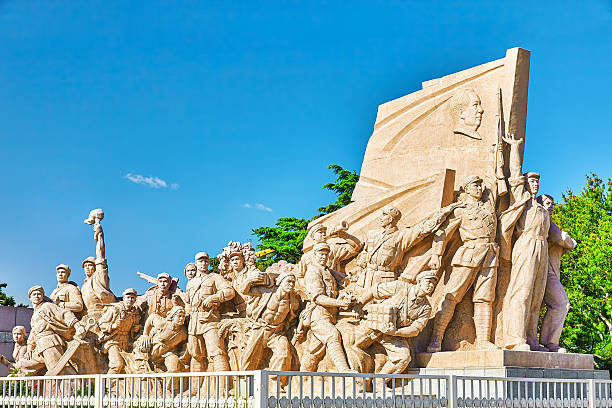 istock Commemorating statues of workers in struggle in the revolution 490542892