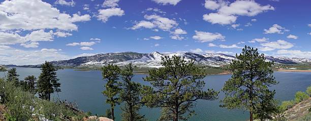 panorama der finden sie das horsetooth reservoir, fort collins - fort collins reservoir lake water stock-fotos und bilder