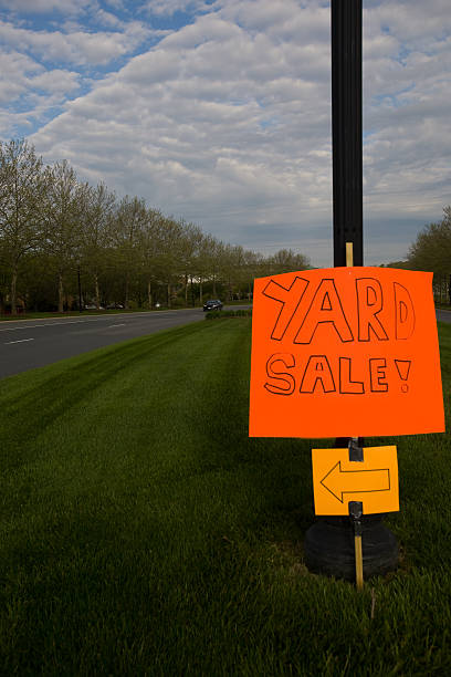 istock Yard sale at a subdivision 490578295