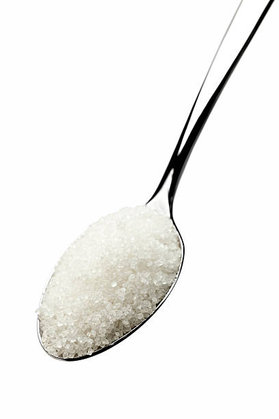 açúcar na colher de chá - sugar spoon salt teaspoon imagens e fotografias de stock