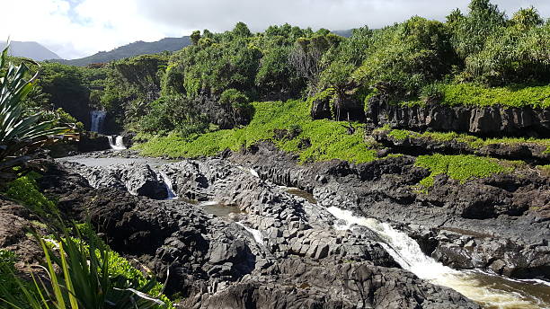 istock Waterfalls - Pools of Ohe'o 490616672