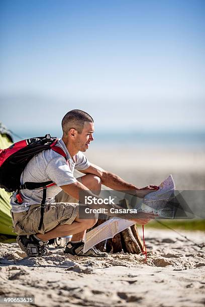 Abenteurer Stockfoto und mehr Bilder von Abenteuer - Abenteuer, Aktiver Lebensstil, Camping