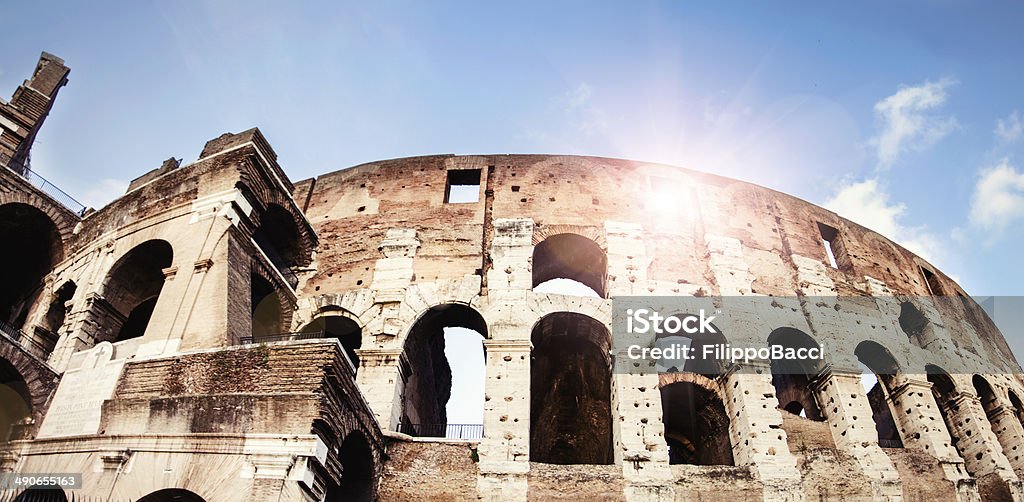 Roma Colosseo - Foto stock royalty-free di Ambientazione esterna