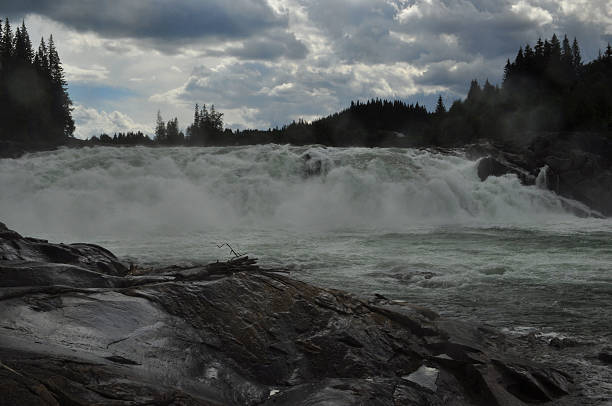 Lachs Wasserfall im Helgeland Norwegen – Foto