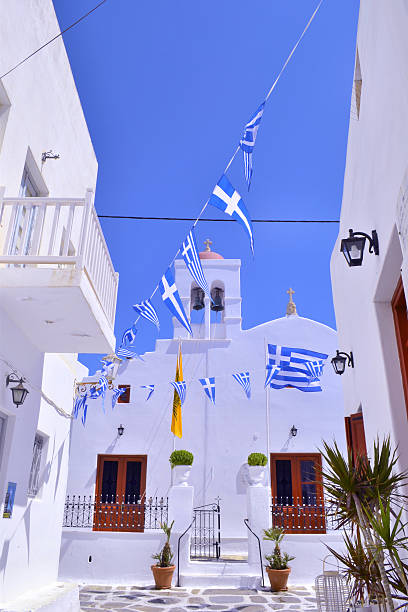 istock Church in Mykonos 490721158