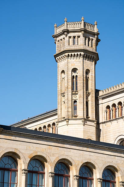 башня университет (hannover, германия - готфрид вильгельм лейбниц стоковые фото и изображения