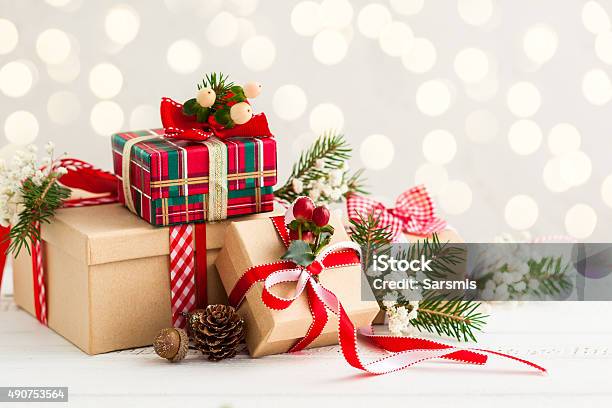 Navidad Presents Foto de stock y más banco de imágenes de Regalo de navidad - Regalo de navidad, Caja, Regalo