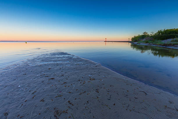 istock Beautiful seascape of Bay before sunrise 490773362