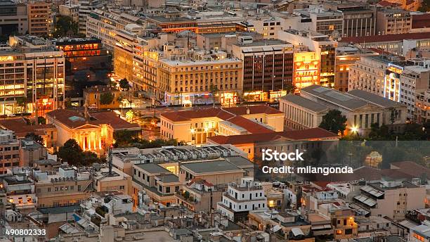 ギリシャアテネ市街ます - アテネのストックフォトや画像を多数ご用意 - アテネ, イルミネーション, ギリシャ