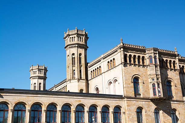 башни университет (hannover, германия - готфрид вильгельм лейбниц стоковые фото и изображения