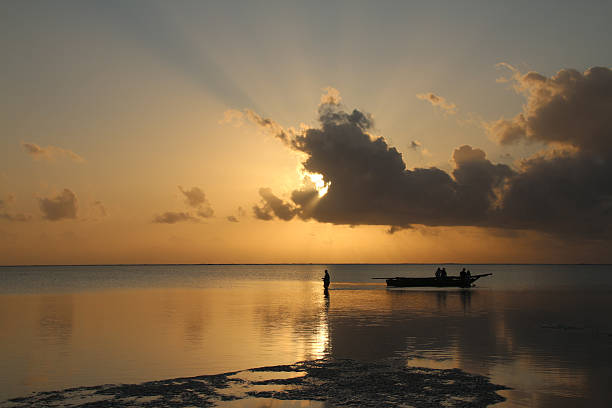 istock Sun rise in ocean paradise 490879392