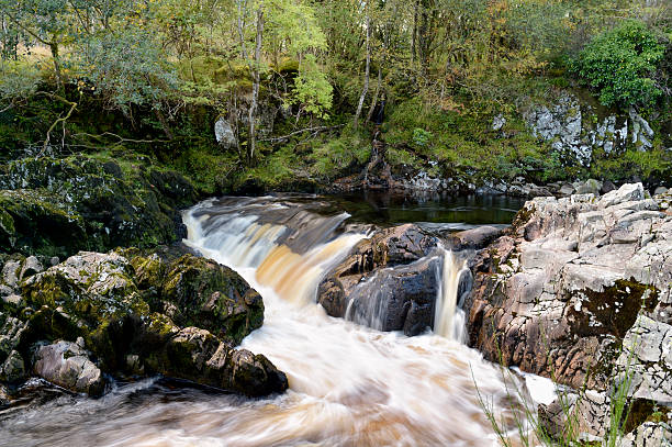 kleine schottische river in ländlichen verwaltungsbehörde dumfries and galloway - wigtownshire stock-fotos und bilder