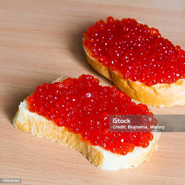 Foto de Caviar Vermelho e mais fotos de stock de Adulação - Adulação, Almoço, Antepasto
