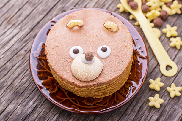 istock Cinnamon cake in the shape of a bear 490936822