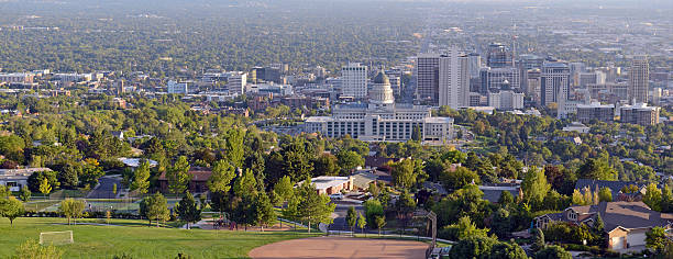 istock Salt Lake City skyline with Capitol building, Utah 490984638