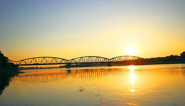istock famous truss bridge over Vistula river in Grudziadz 490997758