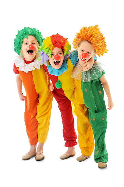 engraçado pequeno clowns - child party group of people little girls imagens e fotografias de stock
