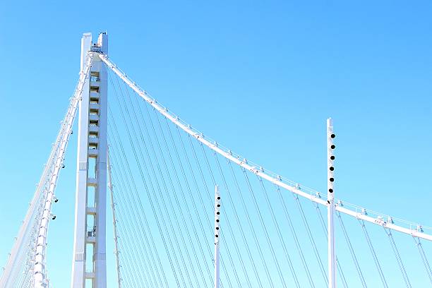 san francisco-oakland bay bridge nouvelle tour - san francisco oakland bay bridge photos et images de collection