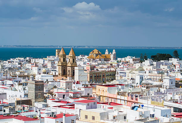 cityscape, cádiz, españa - cadiz province fotografías e imágenes de stock