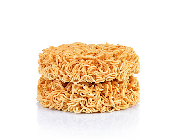 istock Instant noodles on white background 491049434