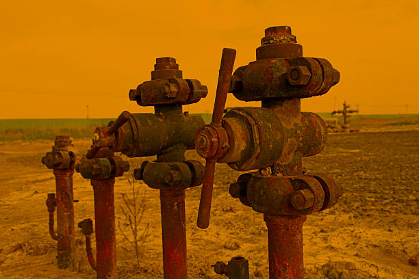 istock The pipe and valve oil fields 491056282