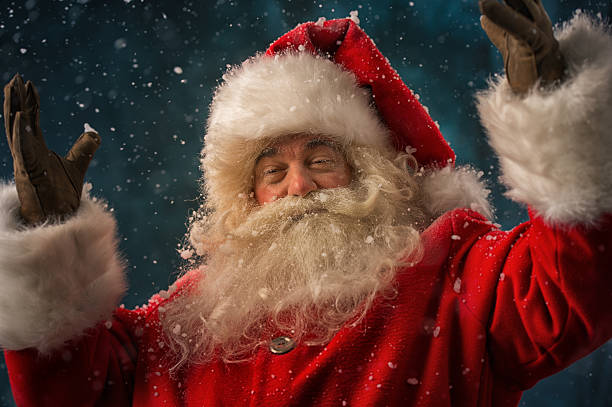 istock Santa Claus outdoors 491083136