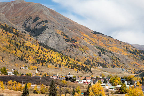 istock Autumn Silverton, Colorado -- mountain town surrounded by peaks 491121168