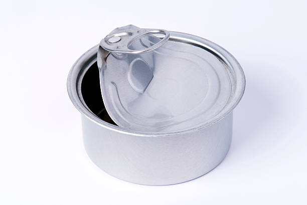 istock Open and emty food tin isolated on white background 491135170