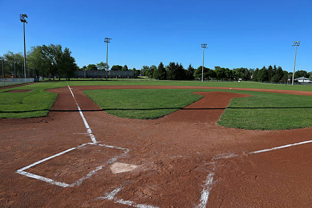 abrir o campo de basebol - baseball diamond baseball softball base imagens e fotografias de stock