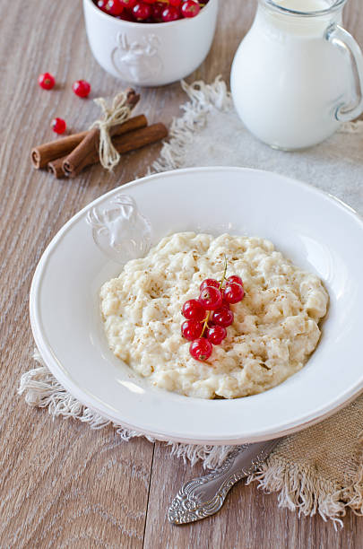 istock Milk porridge with berries 491245475